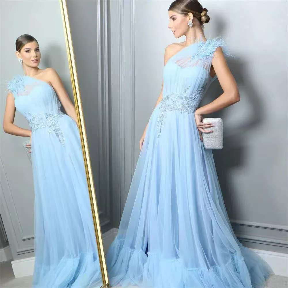 Blue One-shoulder Feather Wedding Dress